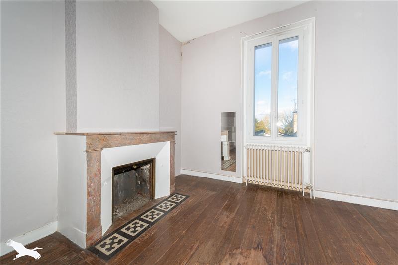 Vente Maison CAVIGNAC - 8 pièces -205 m² - (33620)
