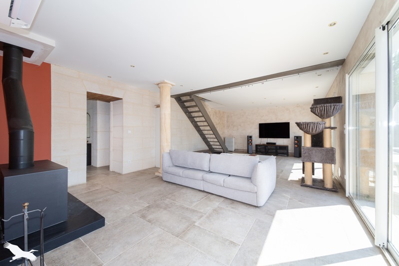 Vente Maison CEZAC - 5 pièces -167 m² - (33620)