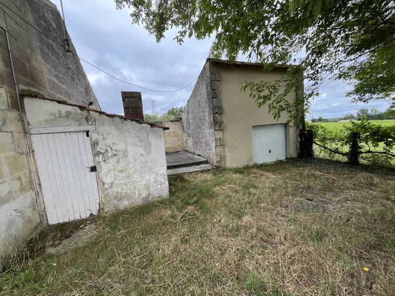 Vente Maison ST SAVIN - 4 pièces -75 m² - (33920)