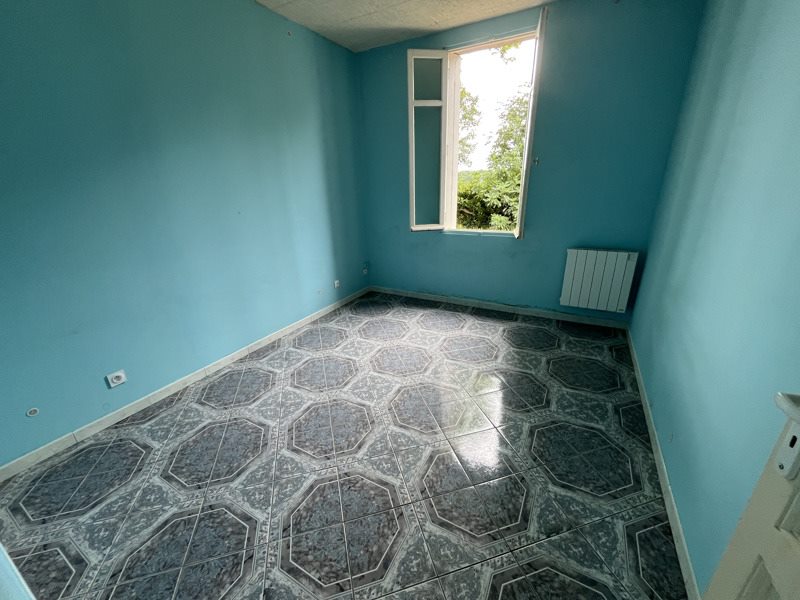 Vente Maison ST SAVIN - 4 pièces -75 m² - (33920)