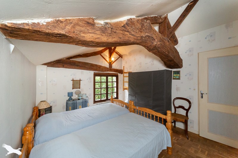Vente Maison TIZAC DE LAPOUYADE - 5 pièces -140 m² - (33620)