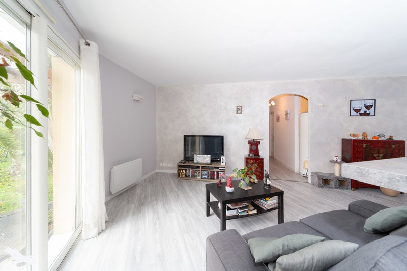 Vente Maison ST SAVIN - 4 pièces -82 m² - (33920)