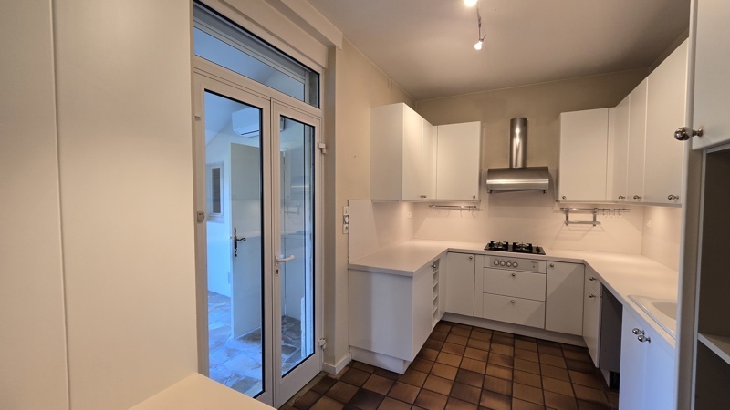 Vente Maison CAVIGNAC - 6 pièces -299 m² - (33620)