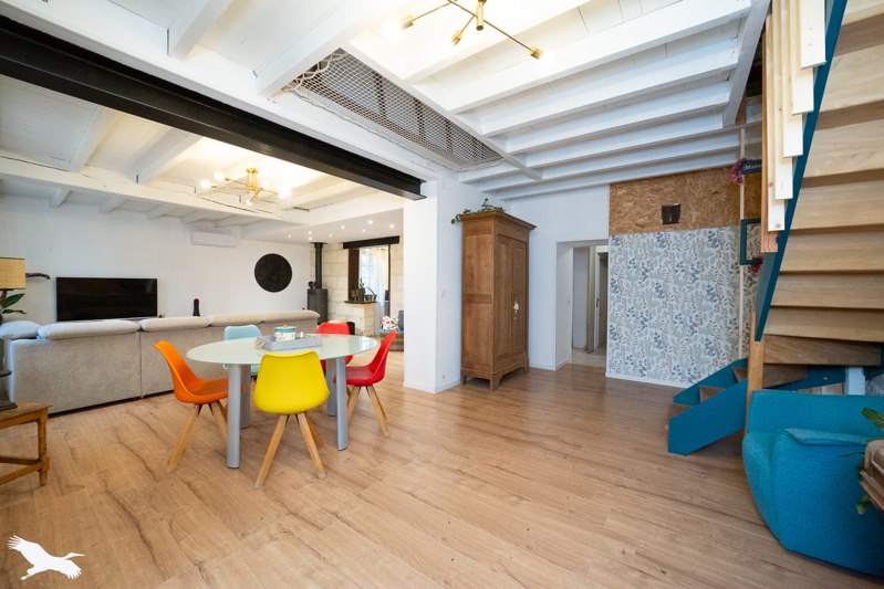 Vente Maison ST MARIENS - 7 pièces -217 m² - (33620)