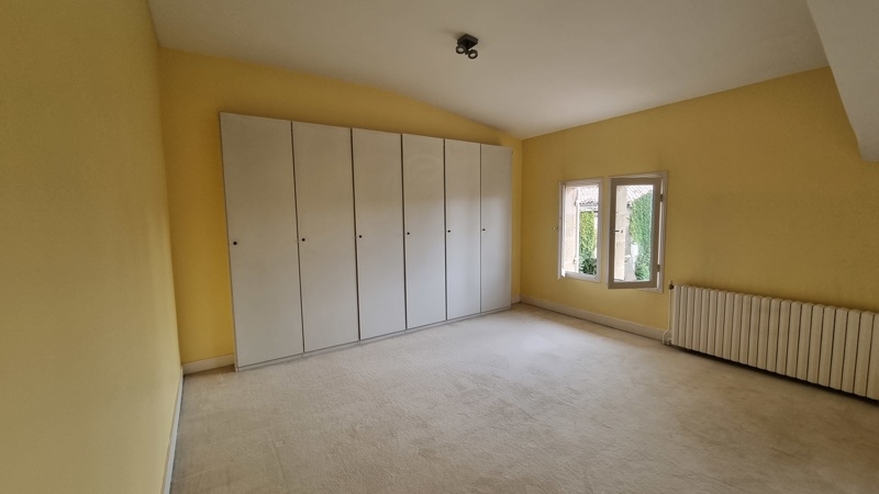 Vente Immeuble CAVIGNAC - -  401 m² - (33620)