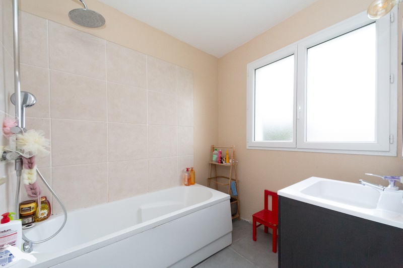 Vente Maison ST MARIENS - 5 pièces -112 m² - (33620)