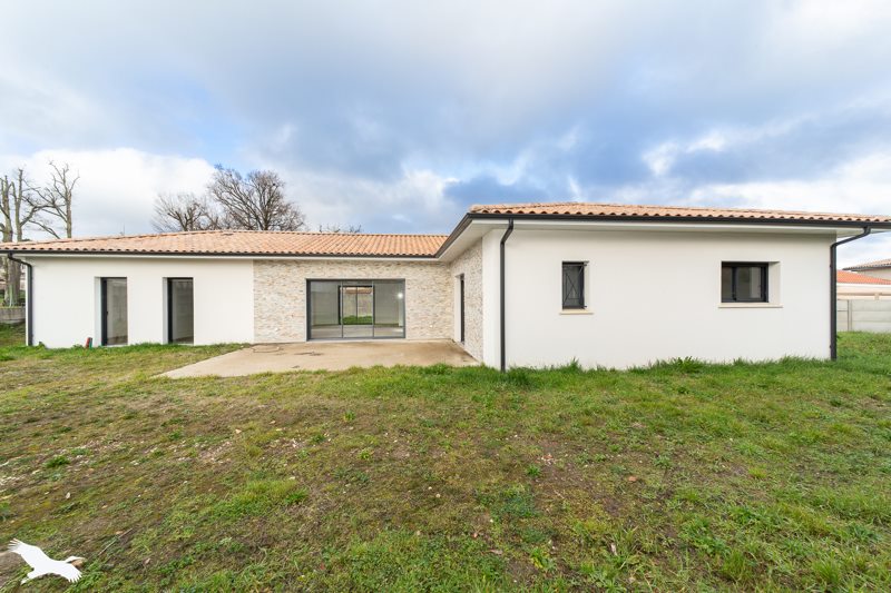 Vente Maison CAVIGNAC - 4 pièces -126 m² - (33620)