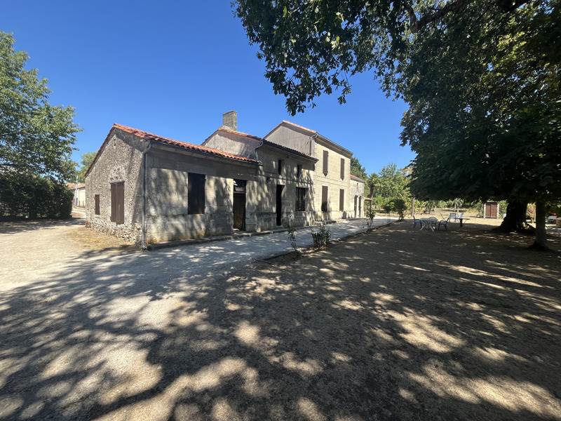 Vente Maison CAVIGNAC - 4 pièces -128 m² - (33620)