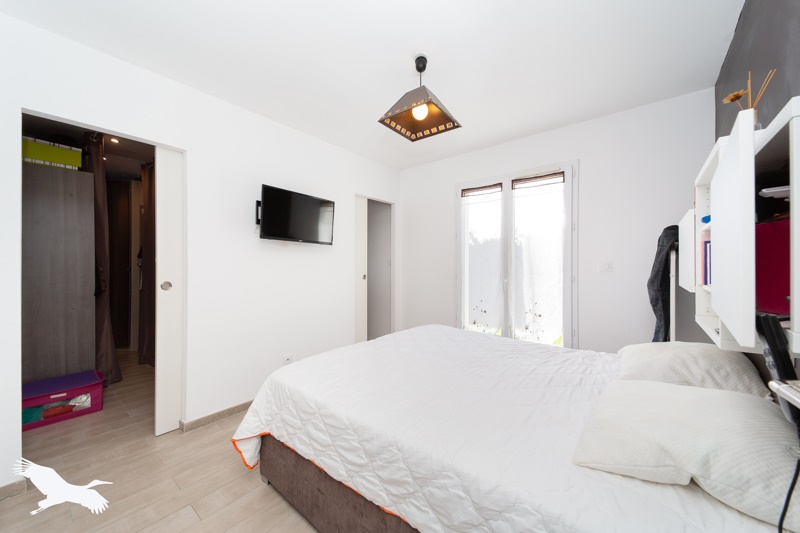 Vente Maison LARUSCADE - 3 pièces -130 m² - (33620)
