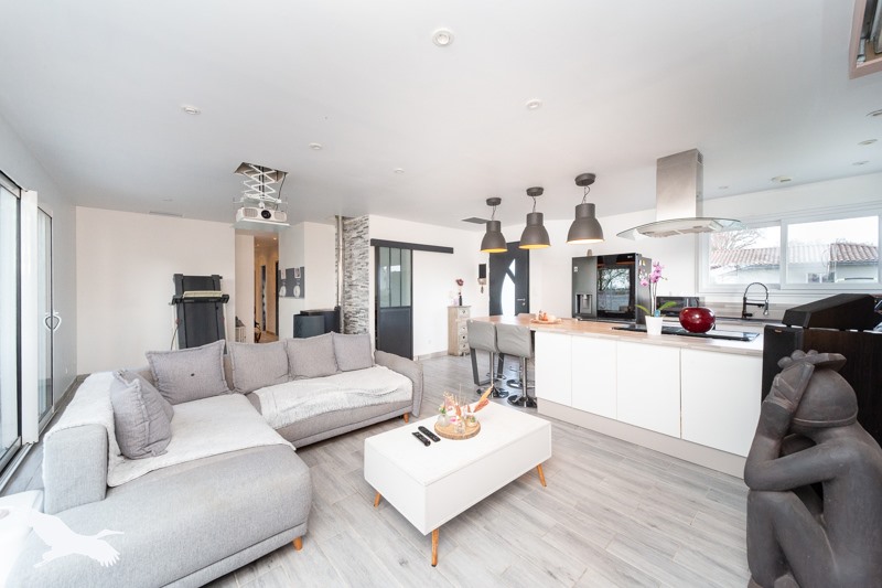 Vente Maison ST MARIENS - 5 pièces -107 m² - (33620)