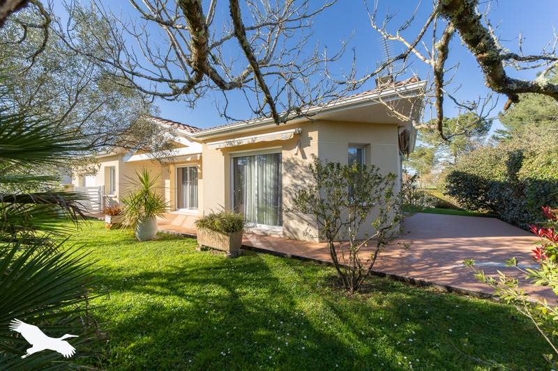 Vente Maison CAVIGNAC - 5 pièces -129 m² - (33620)