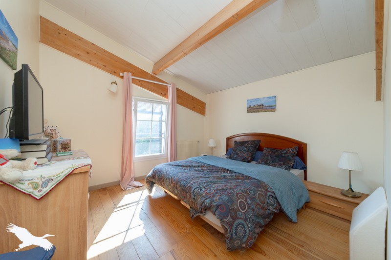 Vente Maison LARUSCADE - 5 pièces -198 m² - (33620)