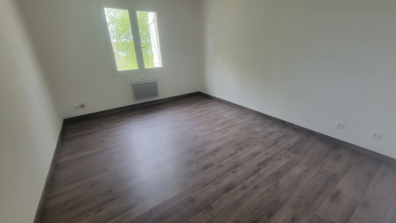 Vente Maison LARUSCADE - 4 pièces -104 m² - (33620)