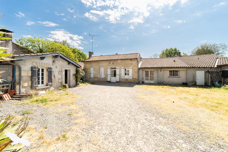 Vente Maison ST CHRISTOLY DE BLAYE - 4 pièces -107 m² - (33920)