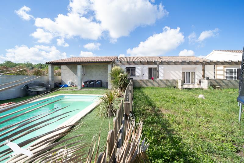 Vente Maison ST YZAN DE SOUDIAC - 5 pièces -126 m² - (33920)
