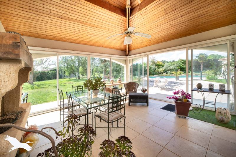 Vente Maison ST MARIENS - 6 pièces -211 m² - (33620)