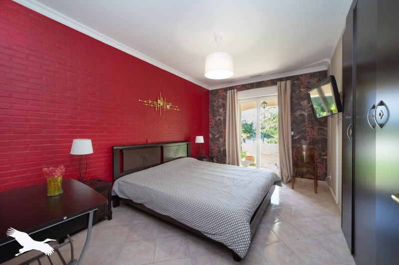 Vente Maison ST MARIENS - 6 pièces -211 m² - (33620)