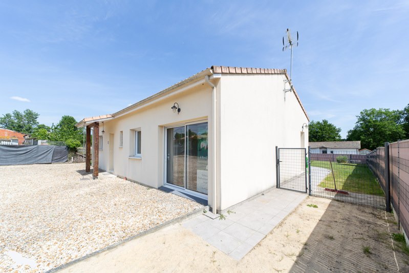 Vente Maison ST SAVIN - 4 pièces -93 m² - (33920)