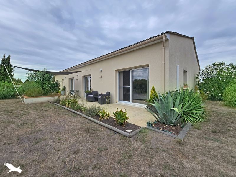 Vente Maison LARUSCADE - 5 pièces -182 m² - (33620)