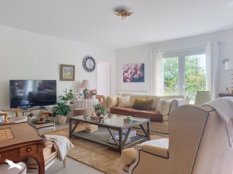 Vente Maison LARUSCADE - 5 pièces -182 m² - (33620)