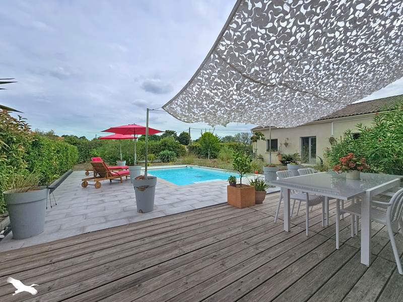 Vente Maison LARUSCADE 33620 5 pièces - 182 m²