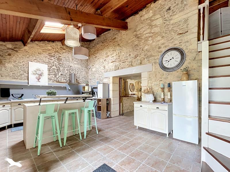 Vente Maison Civrac-de-Blaye - 4 pièces -155,2 m² - (33920)