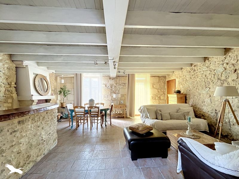 Vente Maison Civrac-de-Blaye - 4 pièces -155,2 m² - (33920)