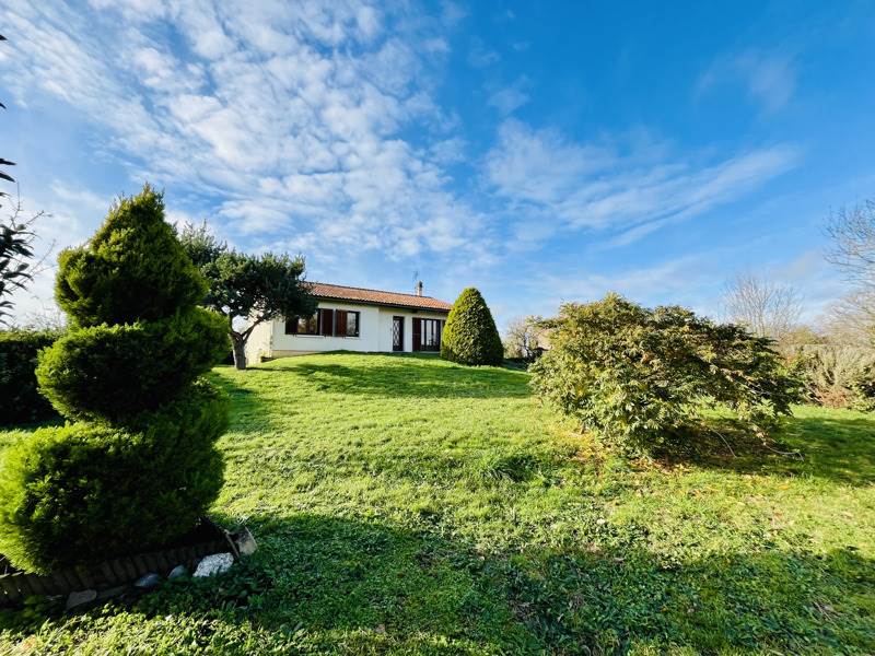 Vente Maison AVAILLES LIMOUZINE - 4 pièces -88 m² - (86460)