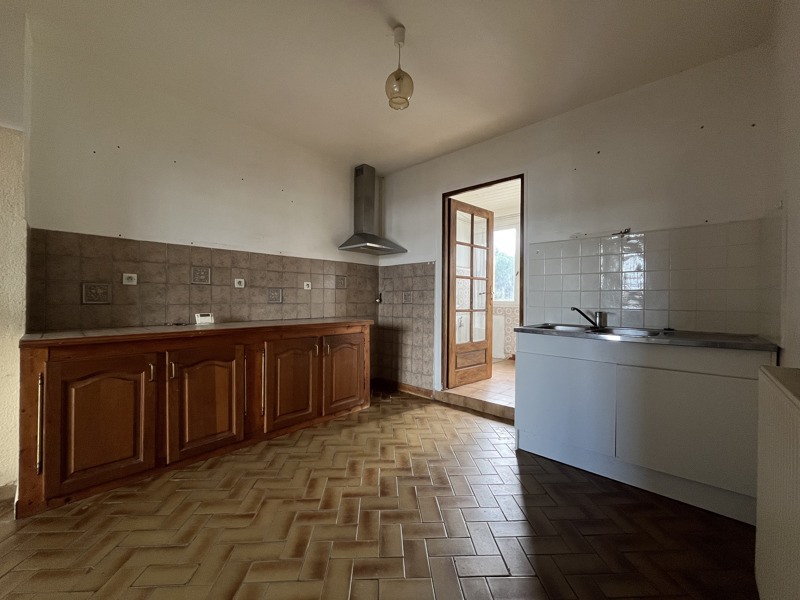 Vente Maison TERRES DE HAUTE CHARENTE - 5 pièces -120 m² - (16270)