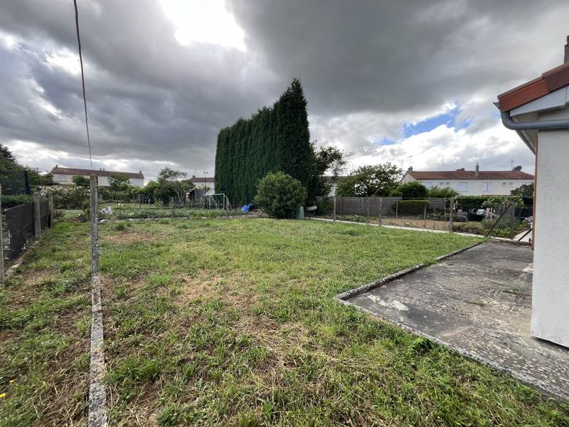 Vente Maison TERRES DE HAUTE CHARENTE - 5 pièces -120 m² - (16270)
