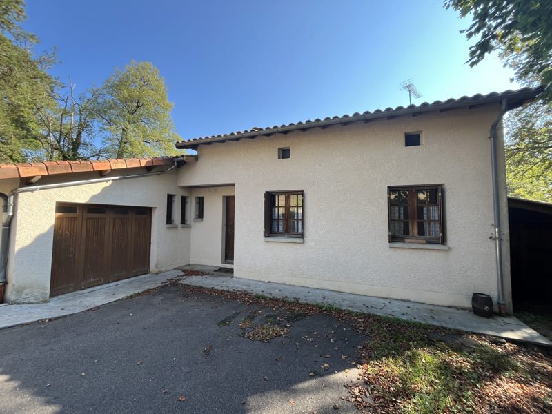 Vente Maison Confolens 16500 4 pièces - 100 m²