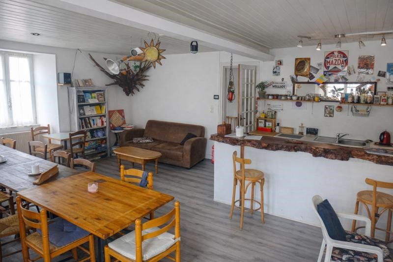 Vente Maison MANOT - 7 pièces -215,3 m² - (16500)