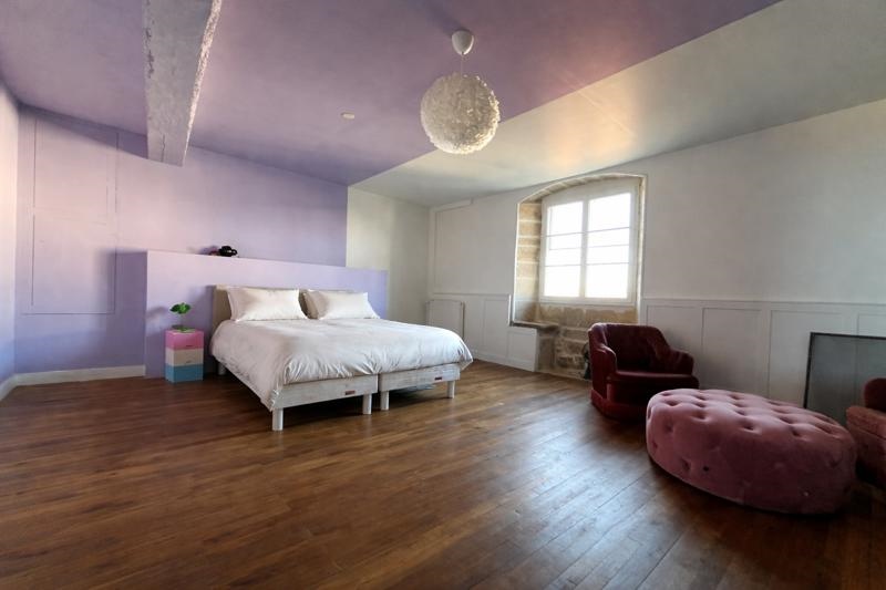 Vente Maison CONFOLENS - 10 pièces -353,1 m² - (16500)