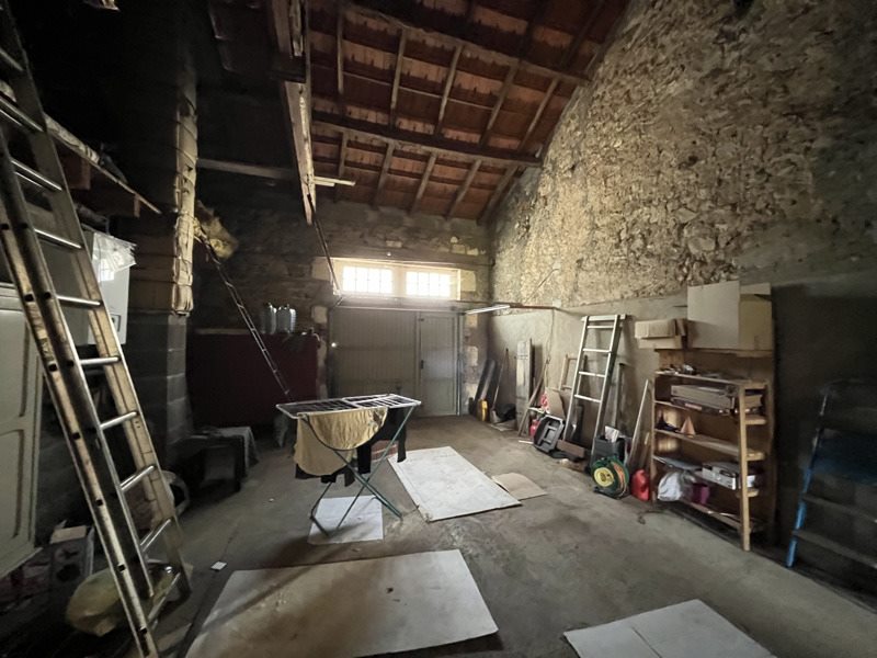 Vente Maison TERRES DE HAUTE CHARENTE - 3 pièces -74 m² - (16270)