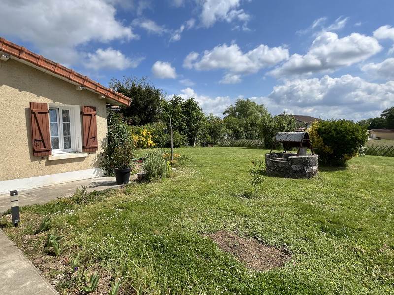 Vente Maison TERRES DE HAUTE CHARENTE - 3 pièces -74 m² - (16270)