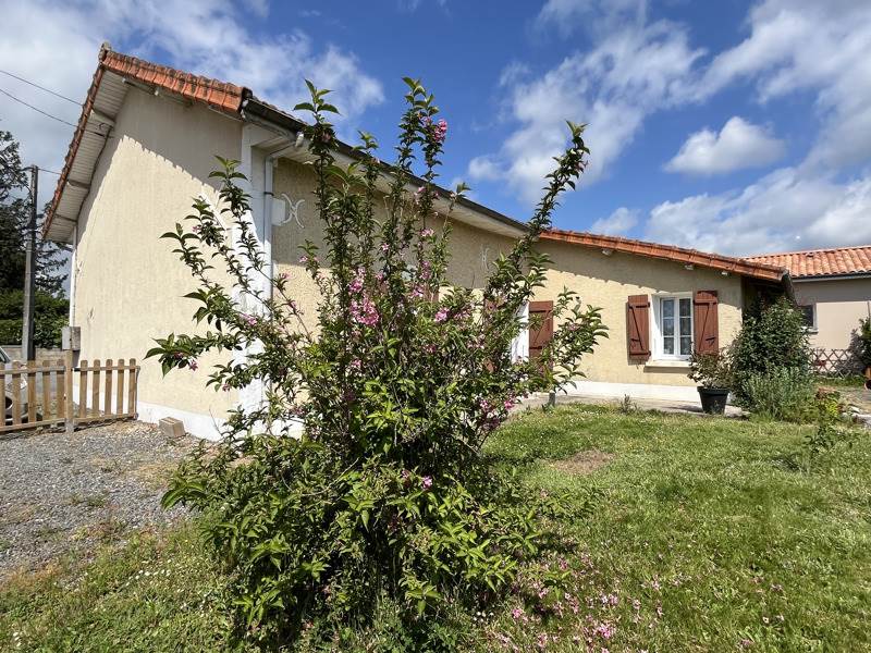Vente Maison TERRES DE HAUTE CHARENTE - 3 pièces -74 m² - (16270)