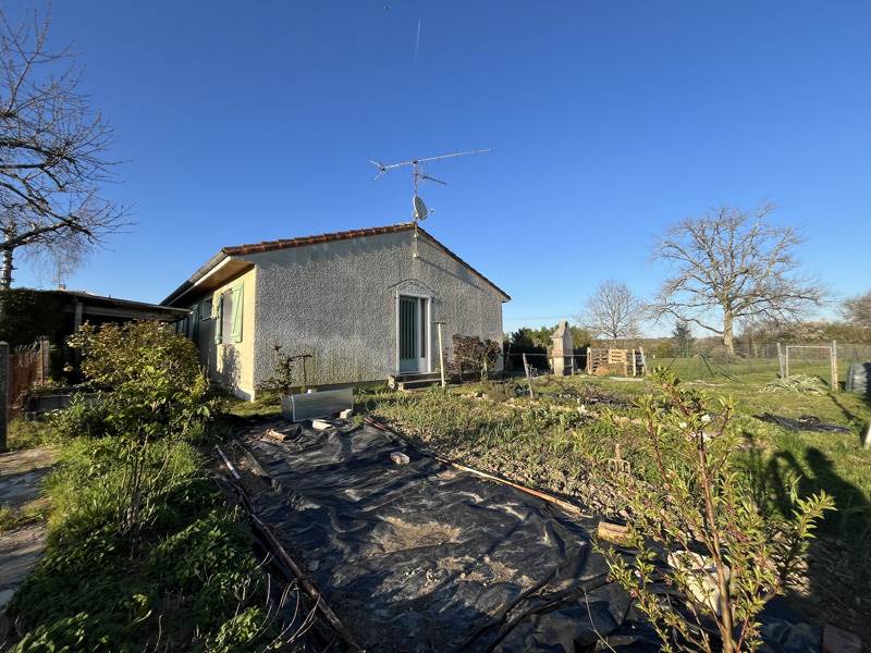 Vente Maison CONFOLENS - 4 pièces -80,1 m² - (16500)