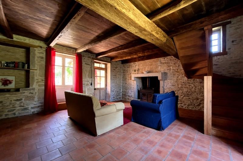 Vente Maison BENEST - 6 pièces -130,2 m² - (16350)