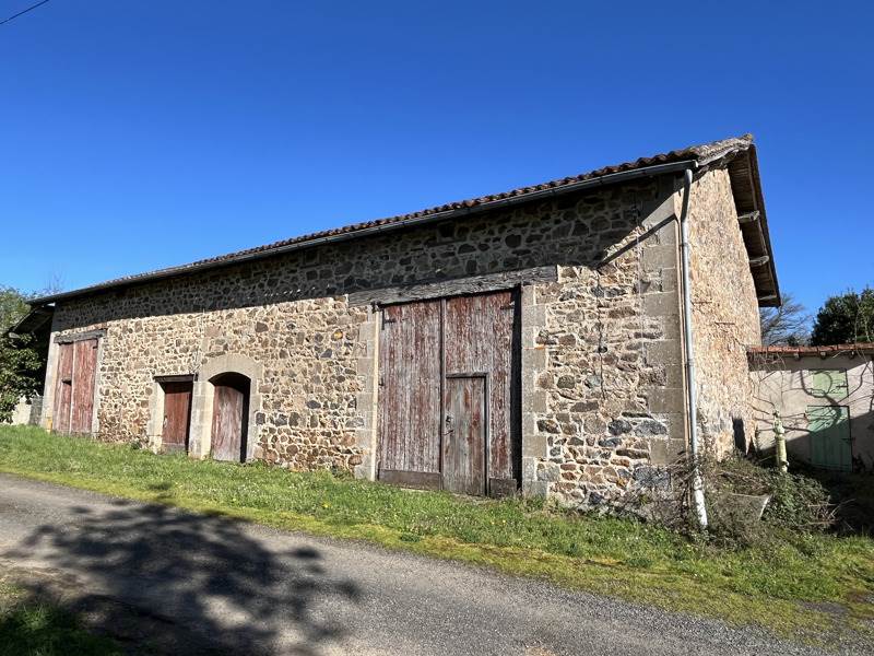 Vente Grange CHABRAC - -160 m² - (16150)
