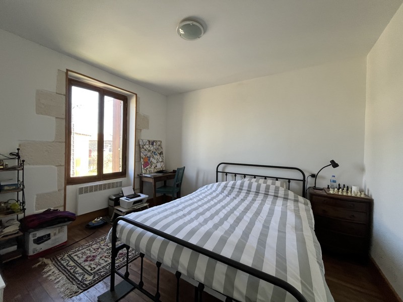 Vente Maison PLEUVILLE - 5 pièces -121 m² - (16490)