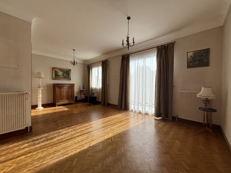 Vente Maison CONFOLENS - 5 pièces -105 m² - (16500)