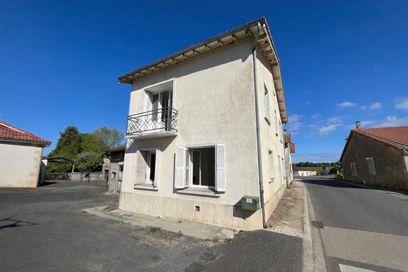 Vente Maison AMBERNAC - 5 pièces -104 m² - (16490)