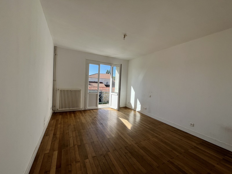 Vente Maison AMBERNAC - 5 pièces -104 m² - (16490)