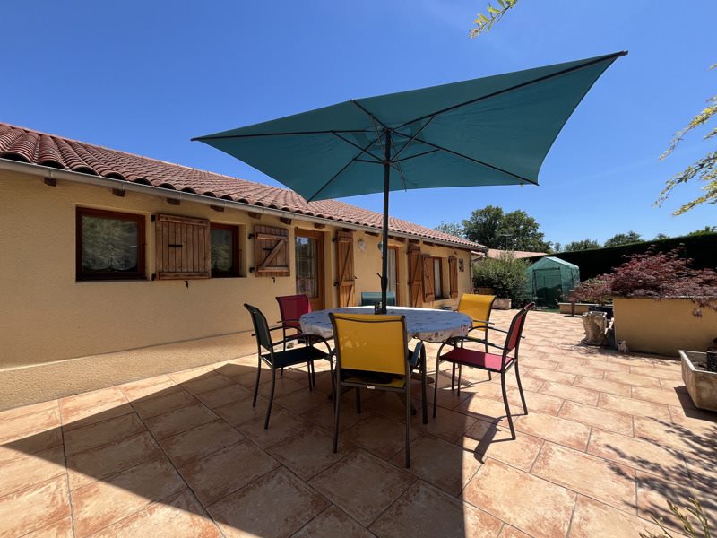 Vente Maison ANSAC SUR VIENNE - 5 pièces -141,7 m² - (16500)