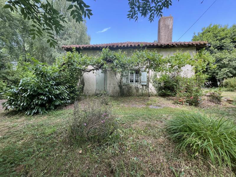Vente Maison TERRES DE HAUTE CHARENTE - 3 pièces -124,6 m² - (16270)
