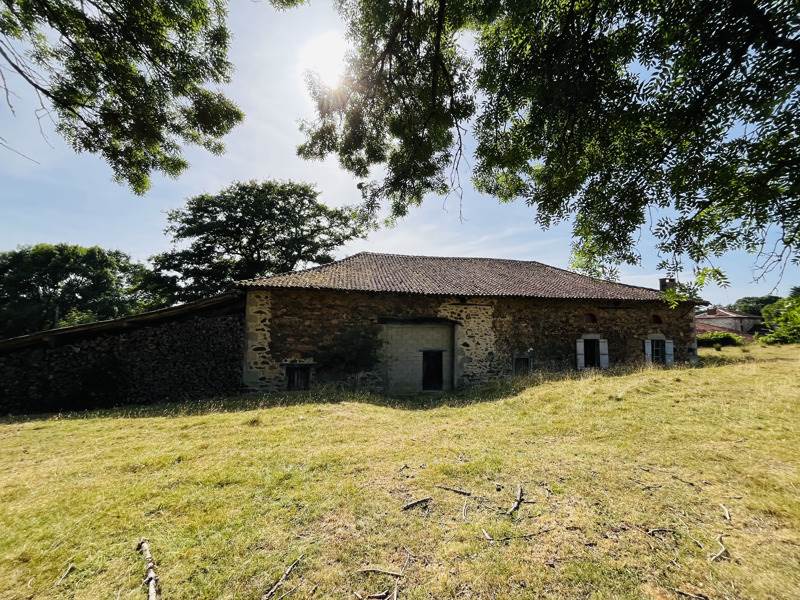 Vente Maison LESTERPS - 4 pièces -120 m² - (16420)
