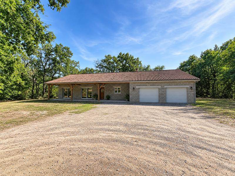 Vente Maison Lessac 16500 7 pièces - 175,4 m²