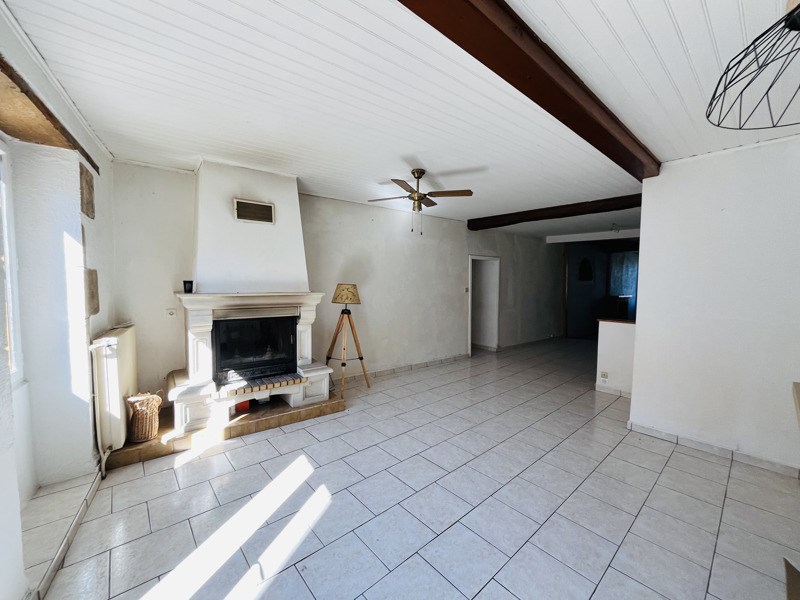 Vente Maison CONFOLENS - 5 pièces -225 m² - (16500)