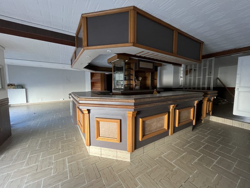 Vente Maison CONFOLENS - 5 pièces -225 m² - (16500)