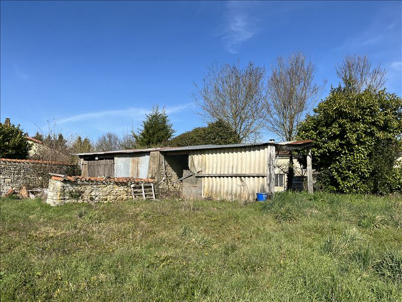 Vente Maison PLEUVILLE - 3 pièces -65 m² - (16490)